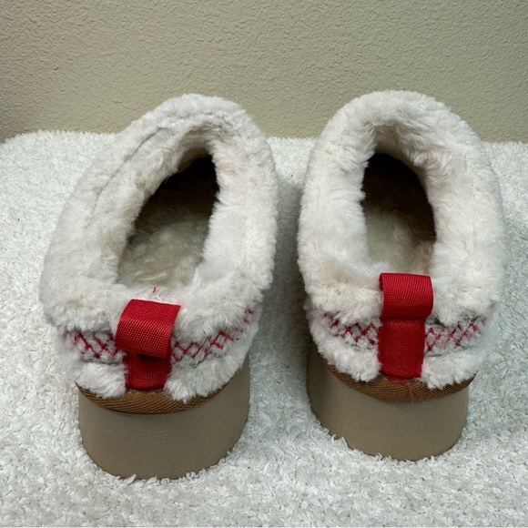 Sherpa Teddy Cream Platform Slippers Clogs EUC - Picture 4 of 11